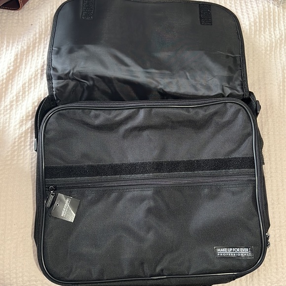 New Makeup Forever makeup travel case - Picture 2 of 6